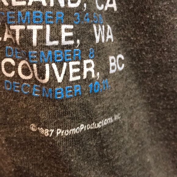 ❌SOLD❌Vintage Pink Floyd 1987 T-shirt - Picture 3 of 7